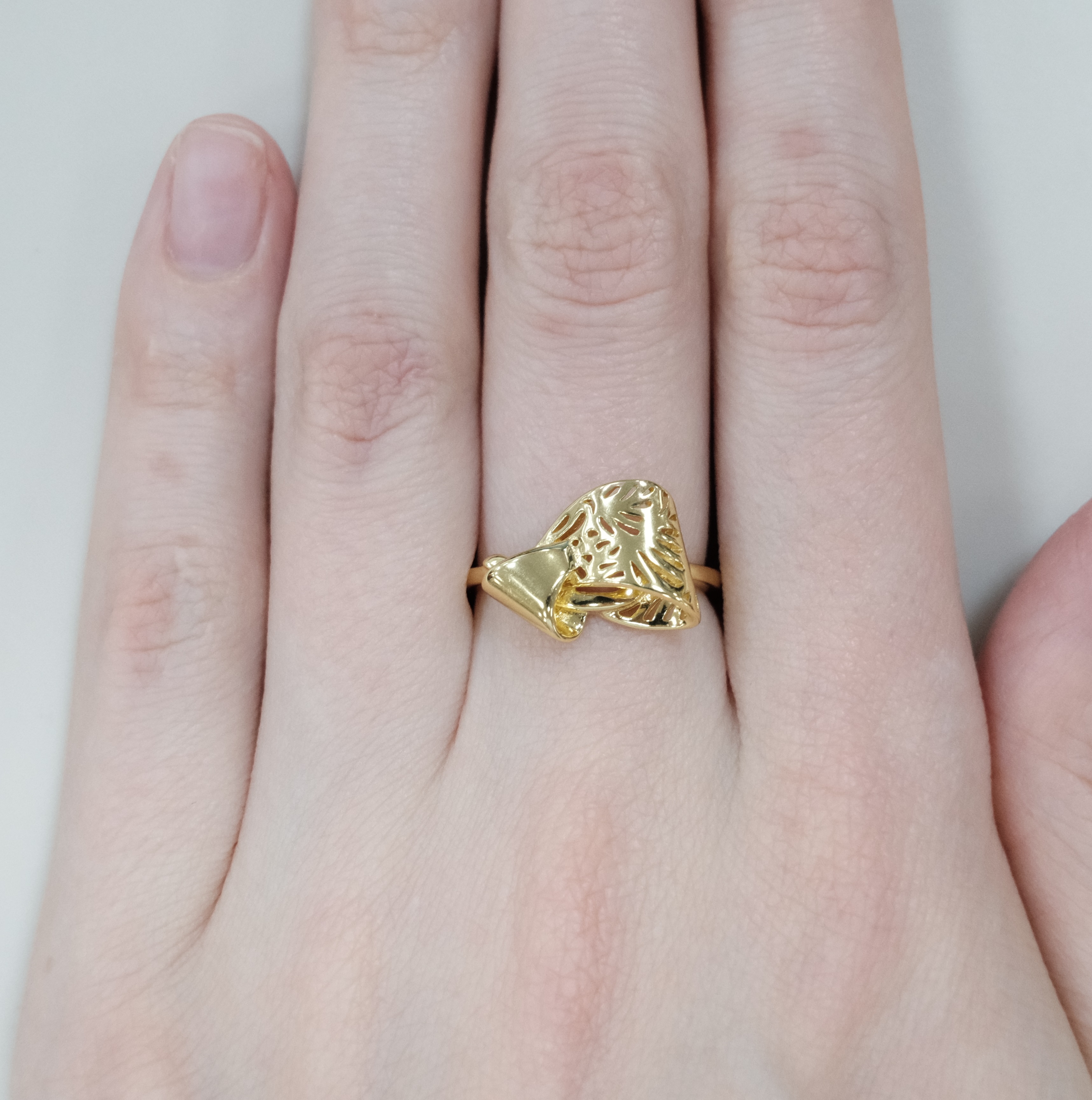 Серебряное кольцо